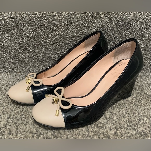 Kate Spade New York Kacey Black Patent Shale Napa Wedge Pumps - Picture 3 of 11